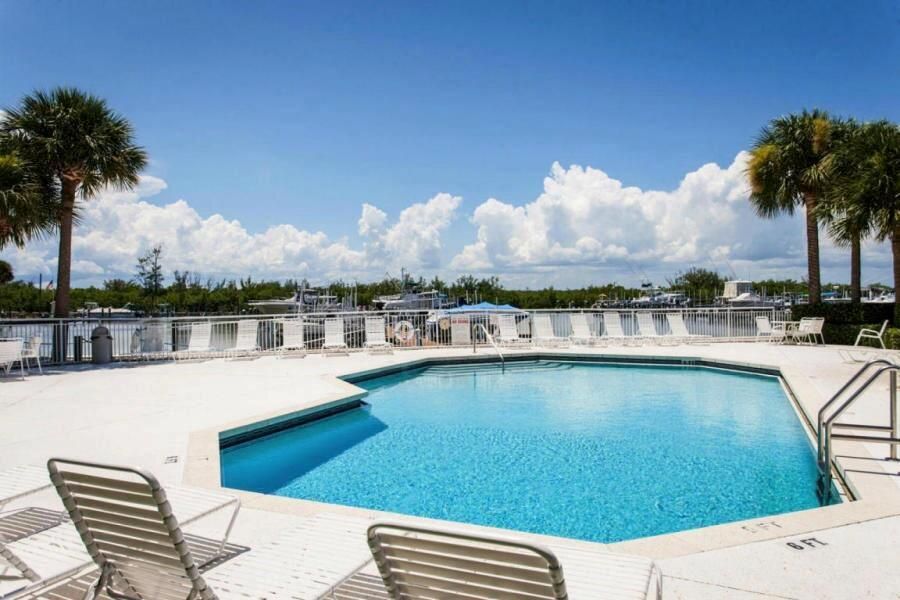 E-Pool