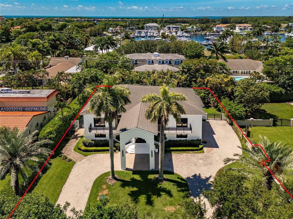 For Rent: $17,750 (5 beds, 4 baths, 4675 Square Feet)