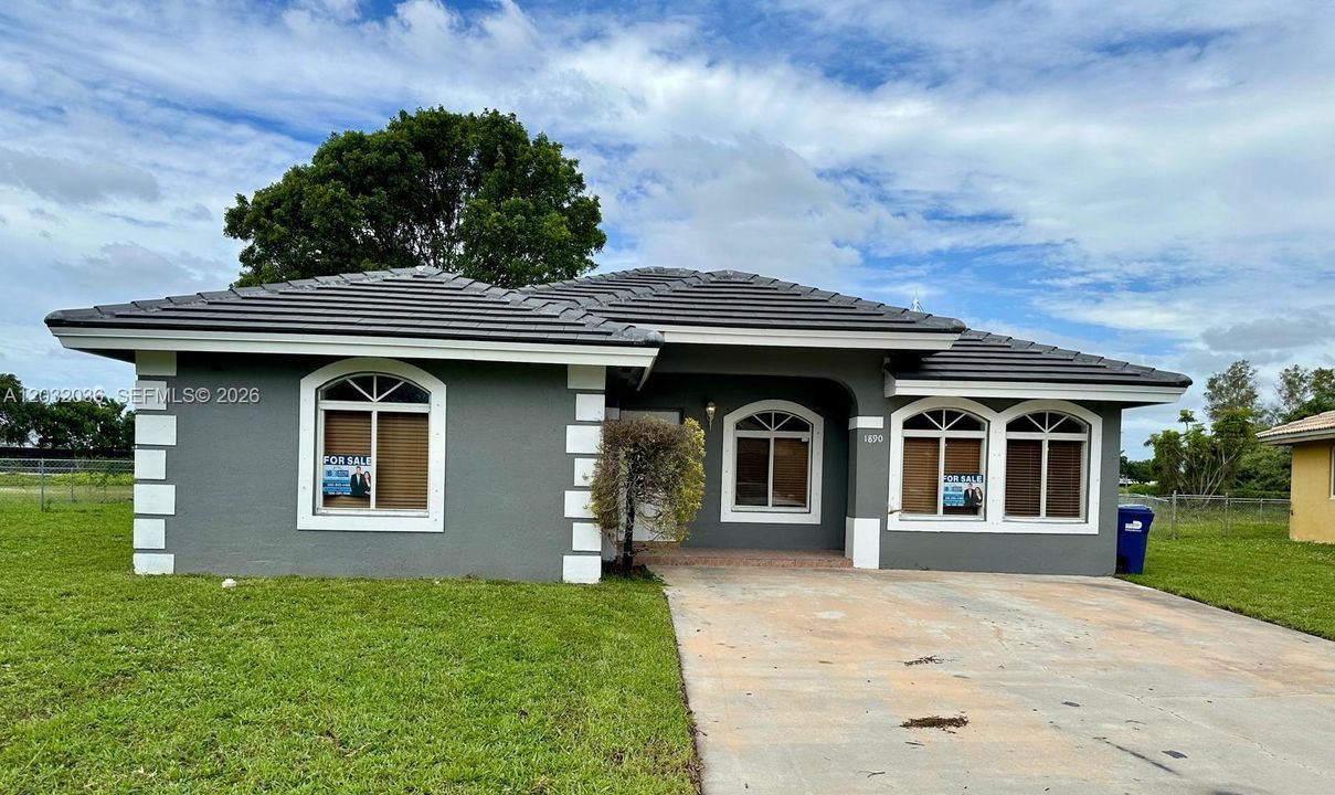 For Sale: $540,000 (4 beds, 2 baths, 1652 Square Feet)