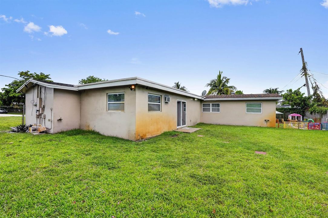 31 backyard 02