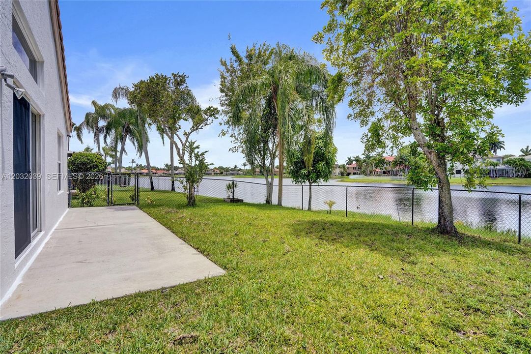 Active With Contract: $560,000 (4 beds, 2 baths, 1521 Square Feet)