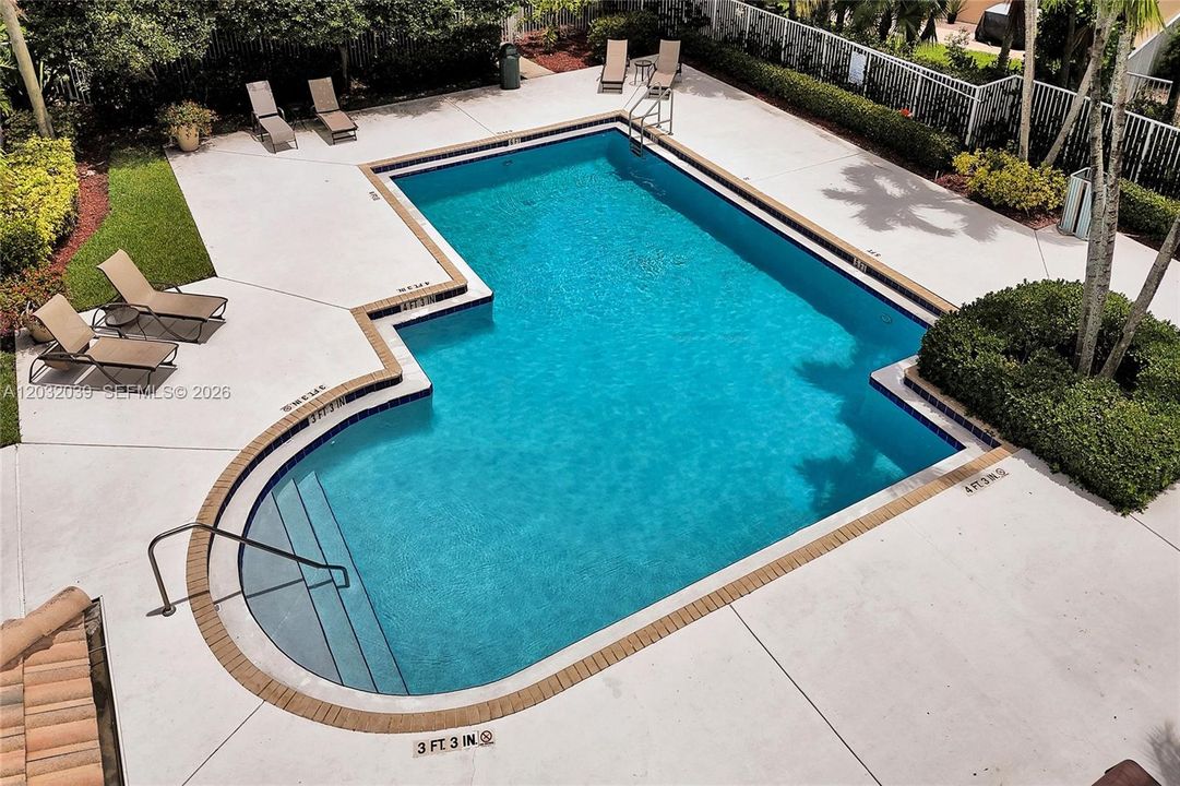Community Pool Nearby!