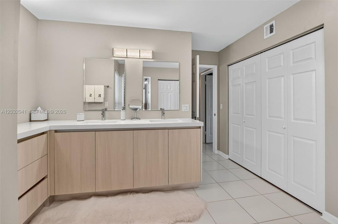 For Sale: $379,000 (3 beds, 2 baths, 1597 Square Feet)