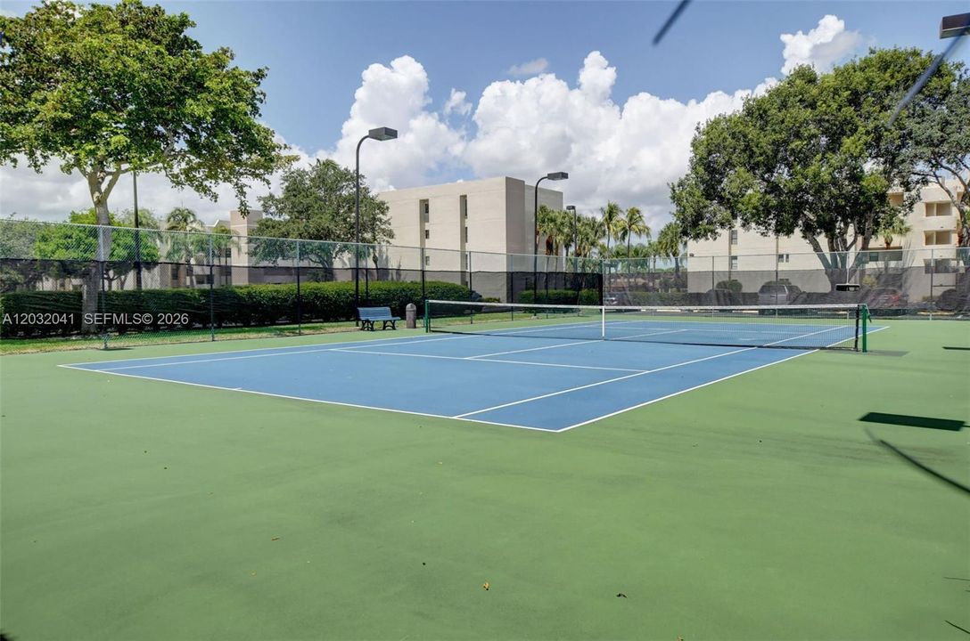 For Sale: $379,000 (3 beds, 2 baths, 1597 Square Feet)