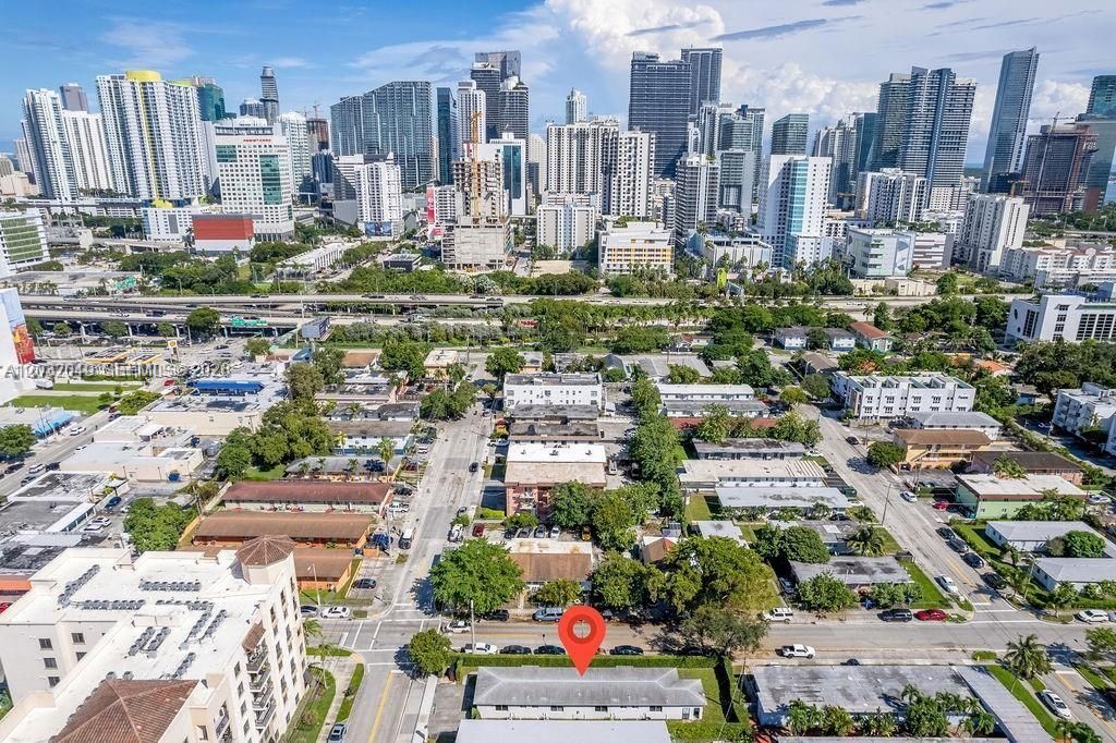 For Rent: $2,000 (1 beds, 1 baths, 575 Square Feet)