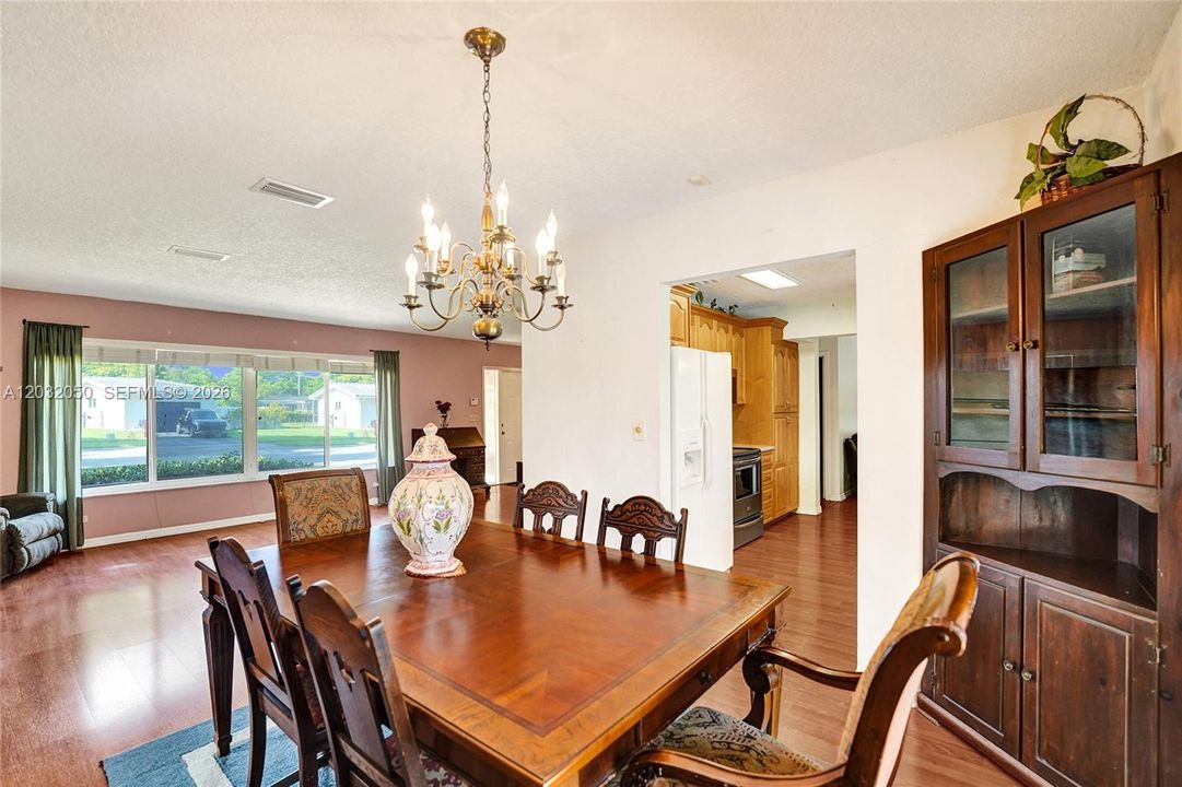 For Sale: $765,000 (4 beds, 2 baths, 1992 Square Feet)