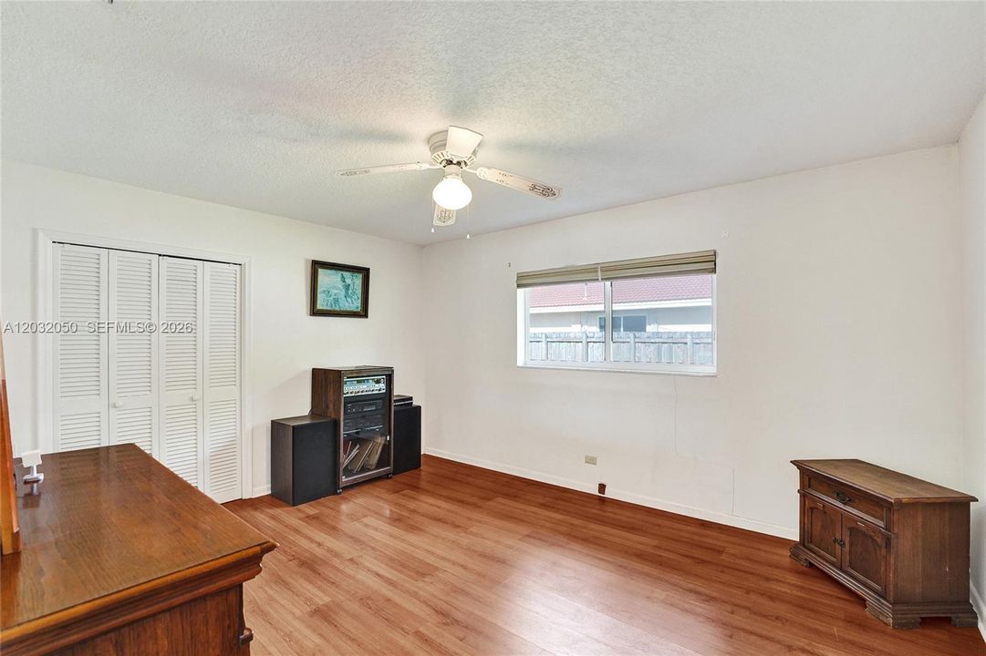 For Sale: $765,000 (4 beds, 2 baths, 1992 Square Feet)