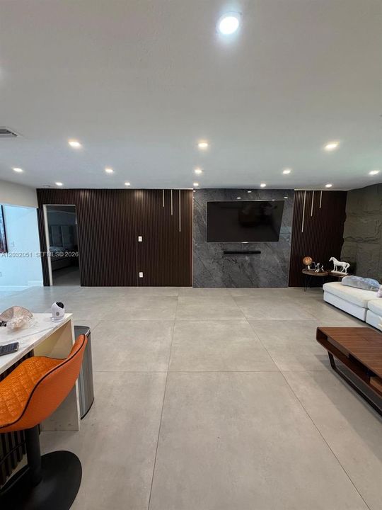 В аренду: $8,900 (5 спален, 2 ванн, 2510 Квадратных фут)