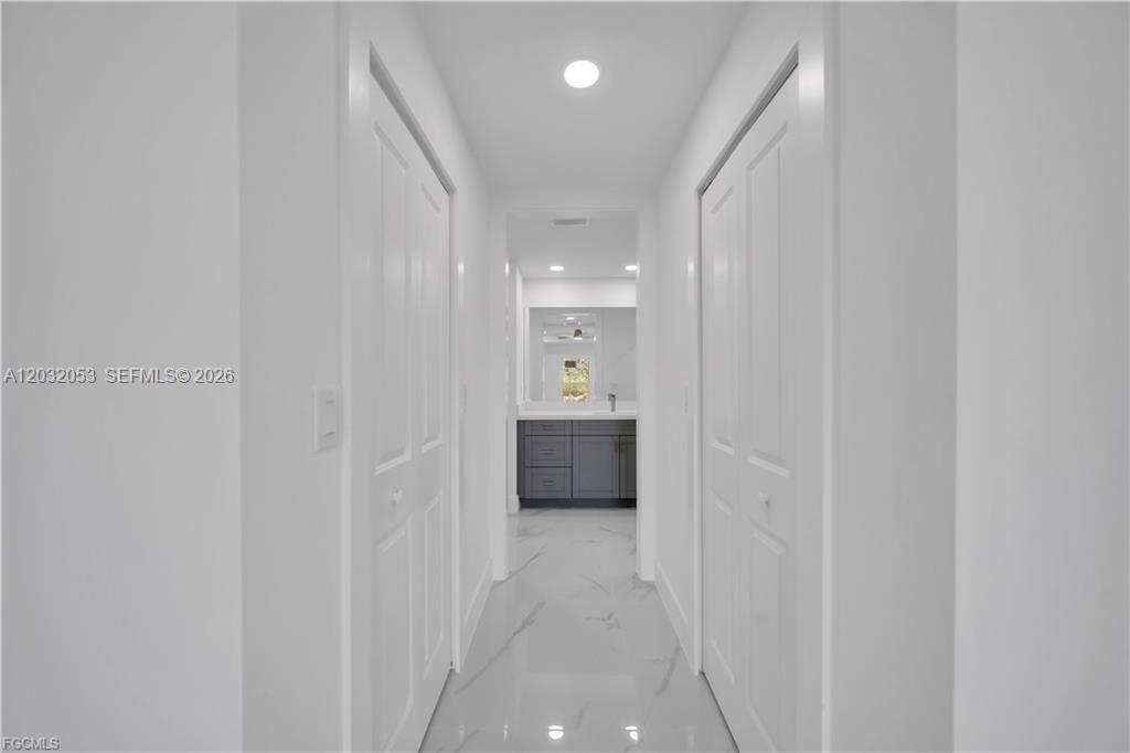 For Sale: $315,000 (3 beds, 2 baths, 1390 Square Feet)