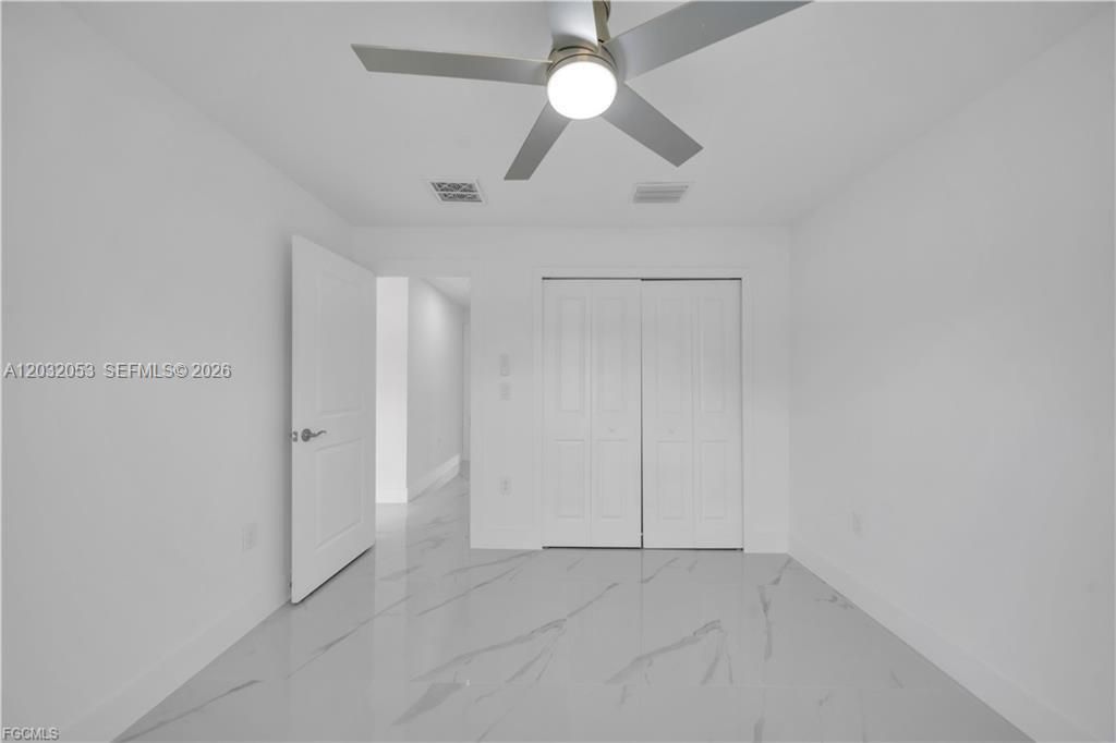 For Sale: $315,000 (3 beds, 2 baths, 1390 Square Feet)