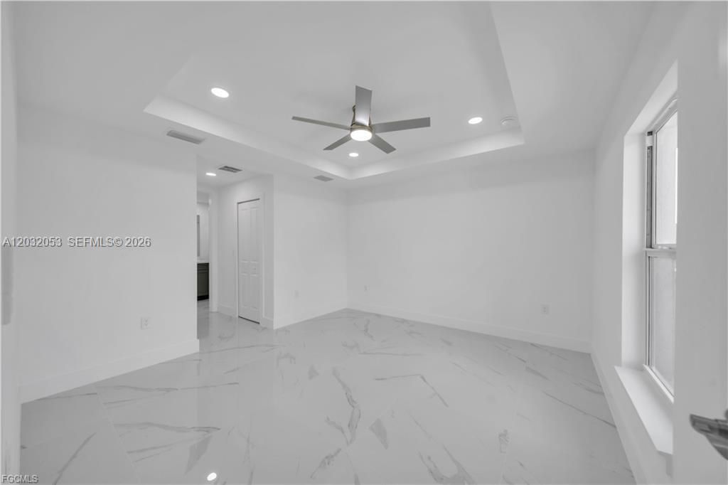 For Sale: $315,000 (3 beds, 2 baths, 1390 Square Feet)