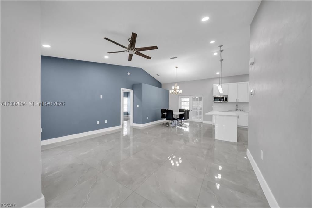 For Sale: $349,000 (3 beds, 2 baths, 1840 Square Feet)