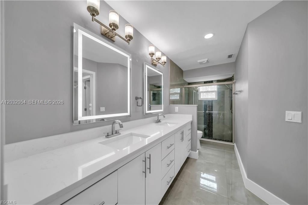 For Sale: $349,000 (3 beds, 2 baths, 1840 Square Feet)