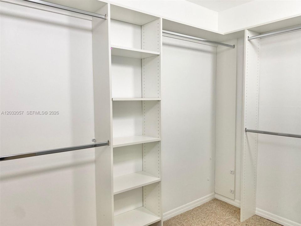 For Sale: $859,500 (2 beds, 2 baths, 1530 Square Feet)
