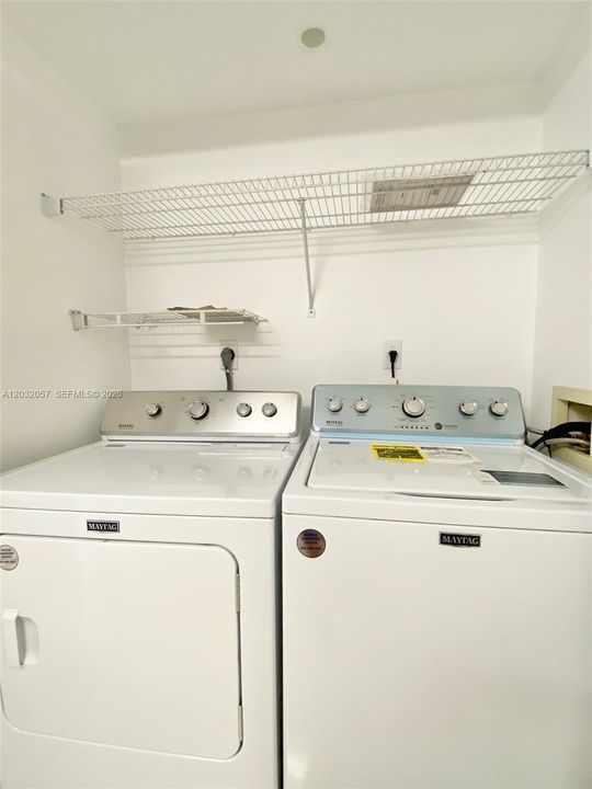 For Sale: $859,500 (2 beds, 2 baths, 1530 Square Feet)