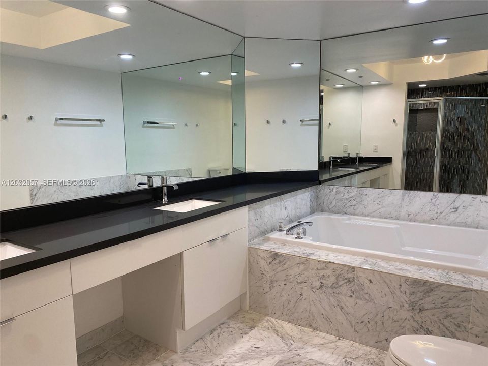 For Sale: $859,500 (2 beds, 2 baths, 1530 Square Feet)