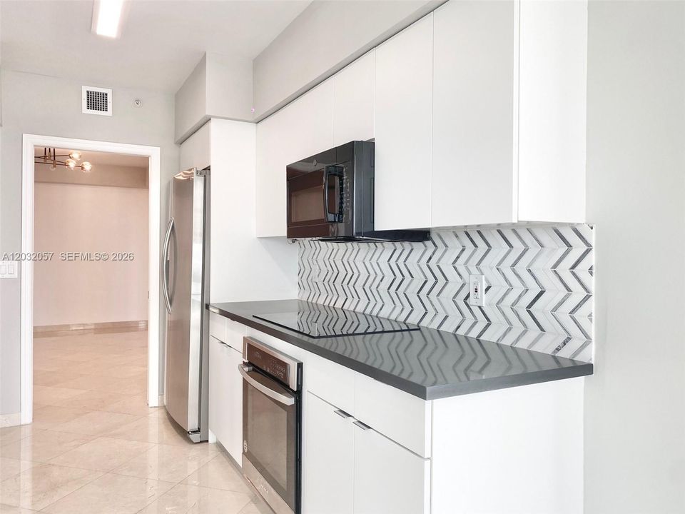 For Sale: $859,500 (2 beds, 2 baths, 1530 Square Feet)