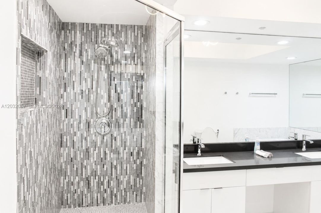 For Sale: $859,500 (2 beds, 2 baths, 1530 Square Feet)