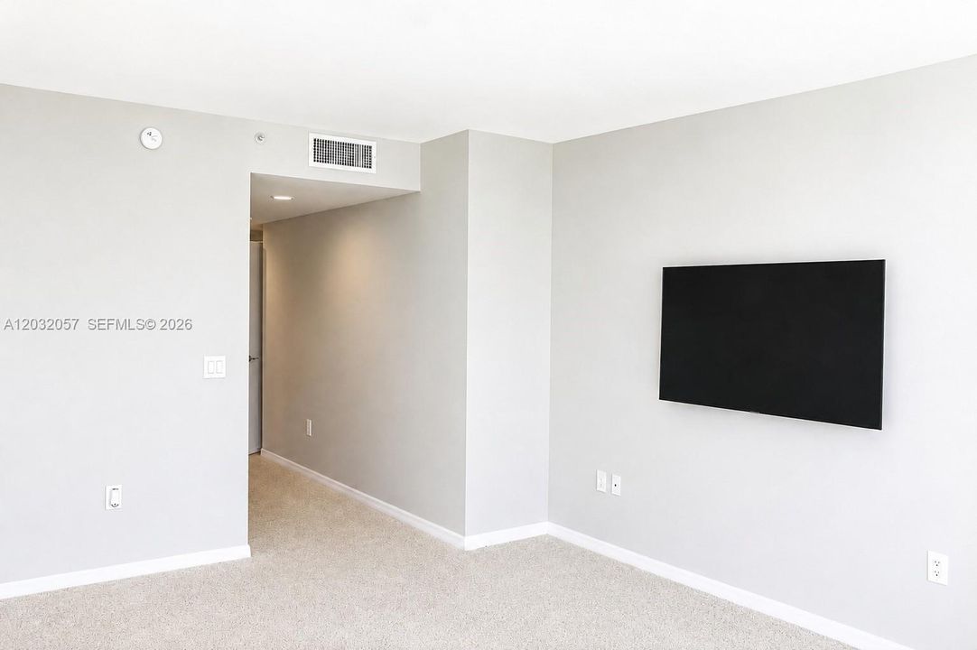 For Sale: $859,500 (2 beds, 2 baths, 1530 Square Feet)