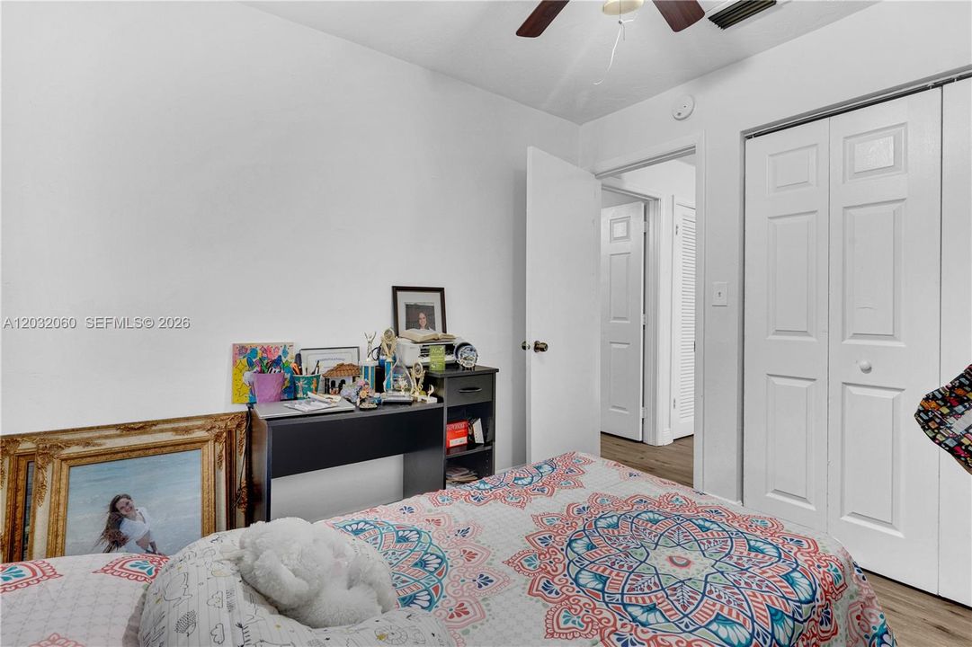 For Rent: $3,500 (3 beds, 1 baths, 1406 Square Feet)