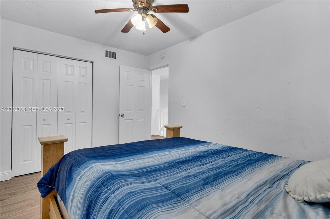 For Rent: $3,500 (3 beds, 1 baths, 1406 Square Feet)