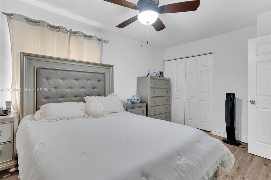 For Rent: $3,500 (3 beds, 1 baths, 1406 Square Feet)