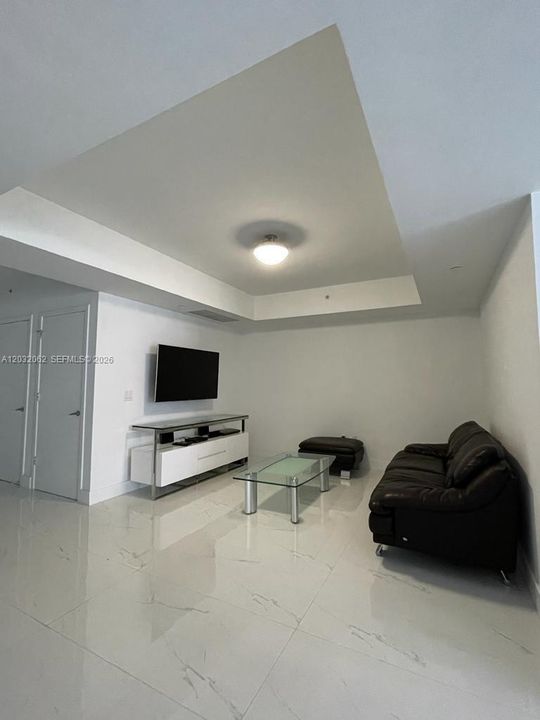 For Rent: $7,100 (2 beds, 3 baths, 1325 Square Feet)