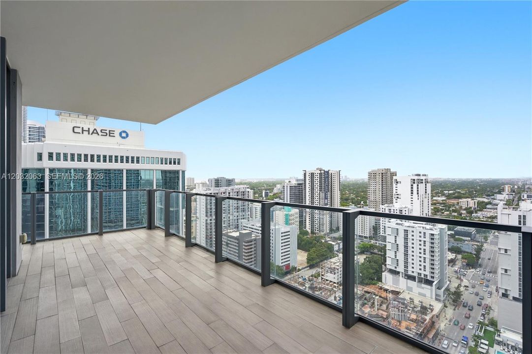 For Sale: $1,399,000 (3 beds, 3 baths, 1676 Square Feet)