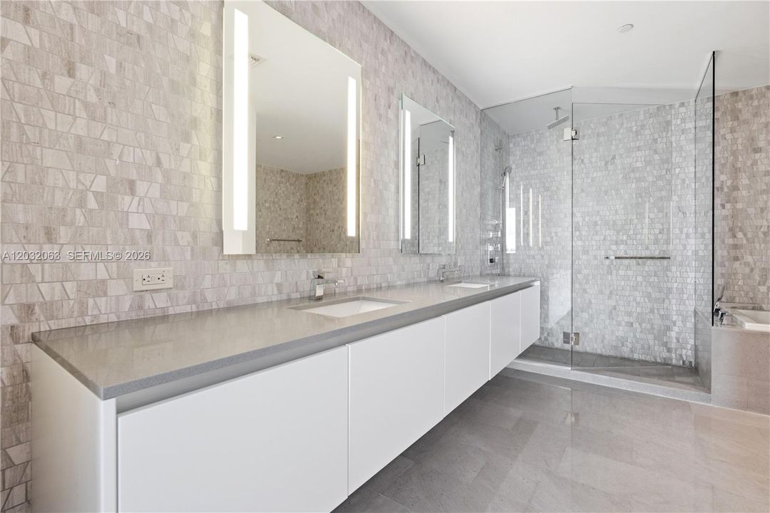 For Sale: $1,399,000 (3 beds, 3 baths, 1676 Square Feet)