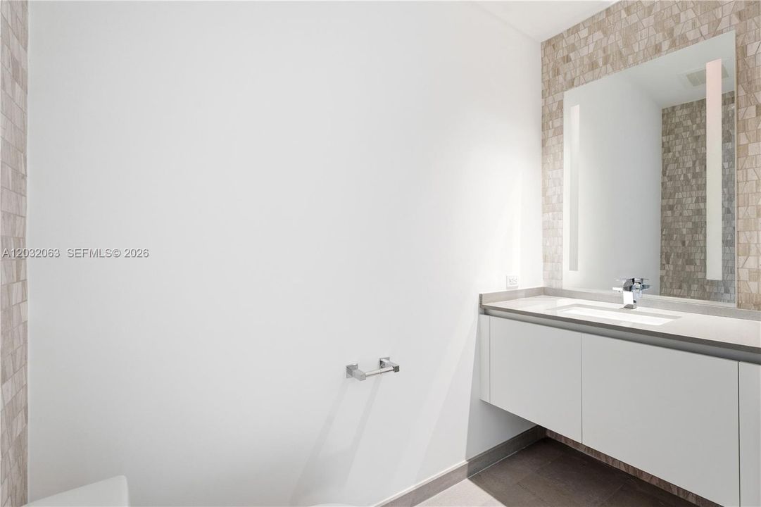 For Sale: $1,399,000 (3 beds, 3 baths, 1676 Square Feet)