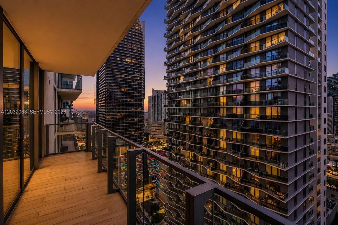 For Sale: $1,399,000 (3 beds, 3 baths, 1676 Square Feet)