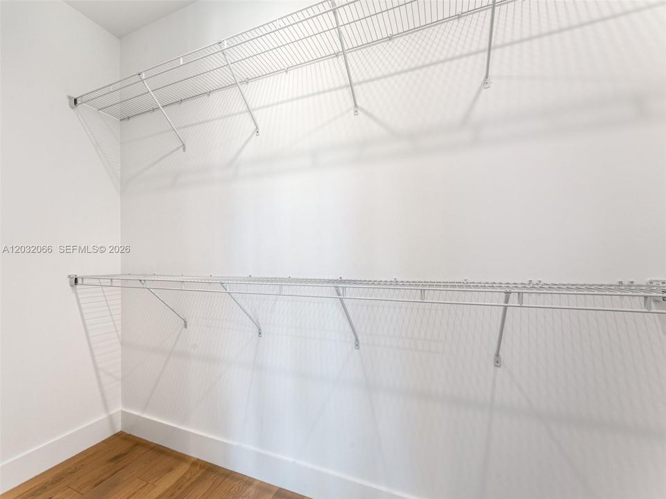 For Sale: $1,290,000 (3 beds, 2 baths, 1656 Square Feet)