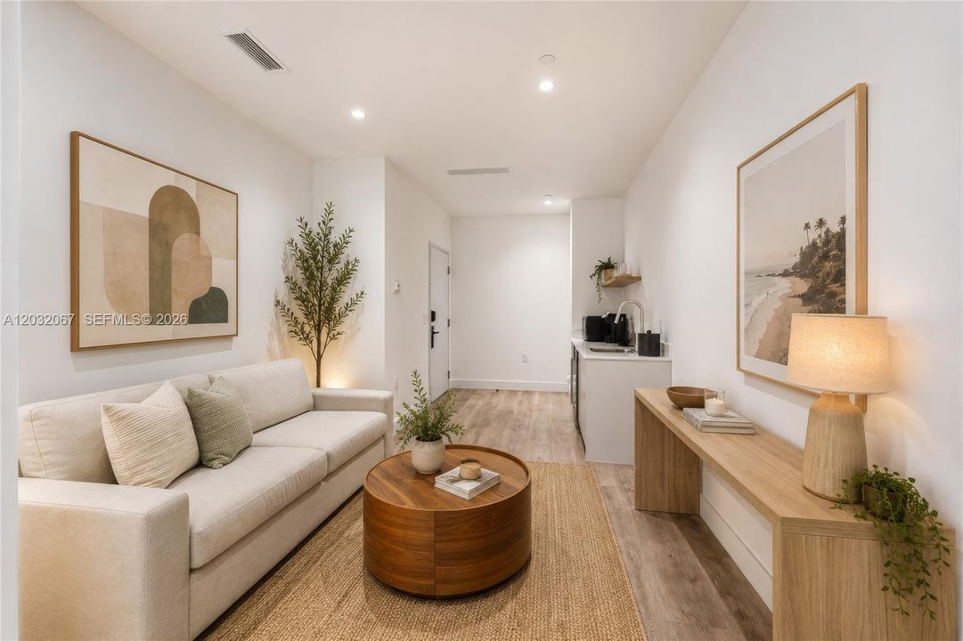 For Sale: $500,000 (0 beds, 1 baths, 220 Square Feet)