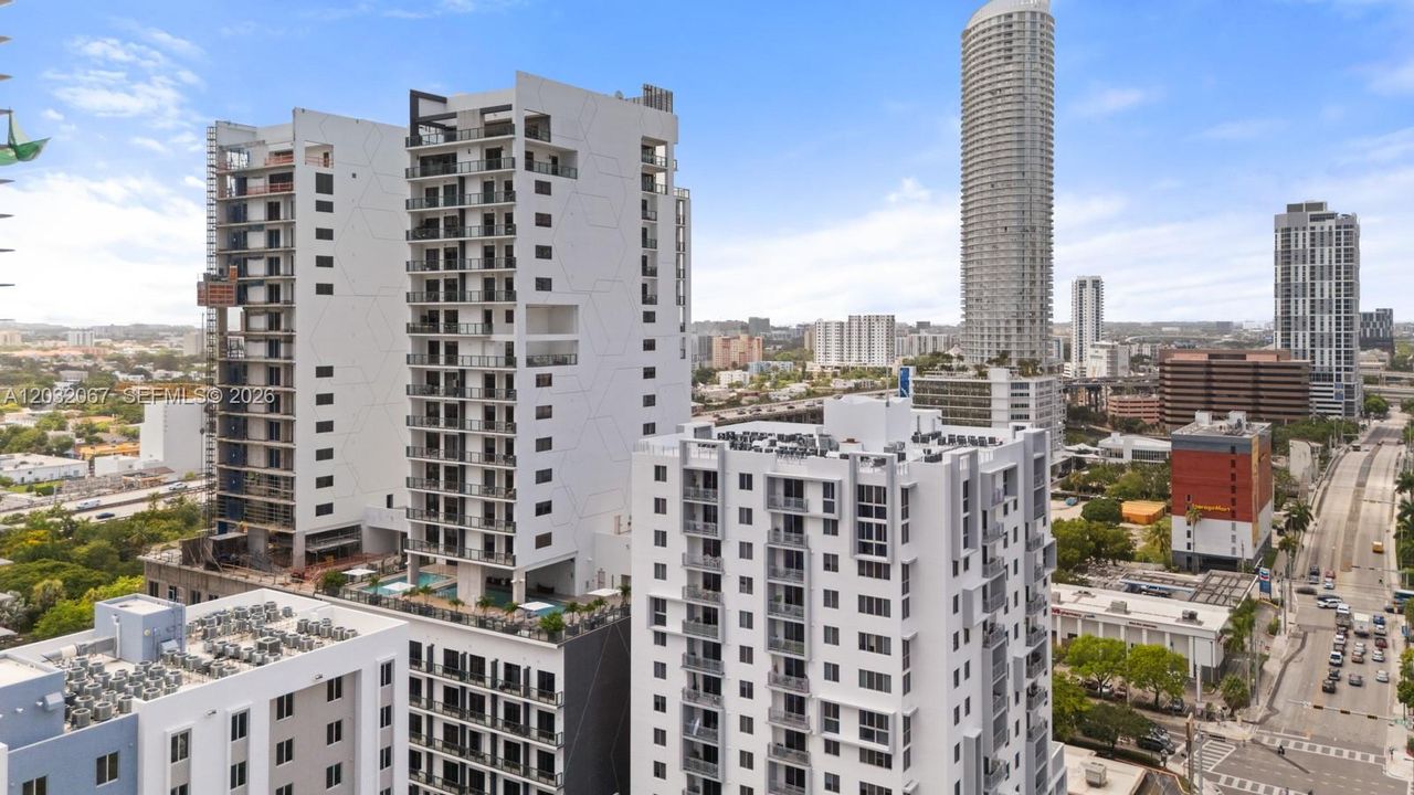For Sale: $500,000 (0 beds, 1 baths, 220 Square Feet)
