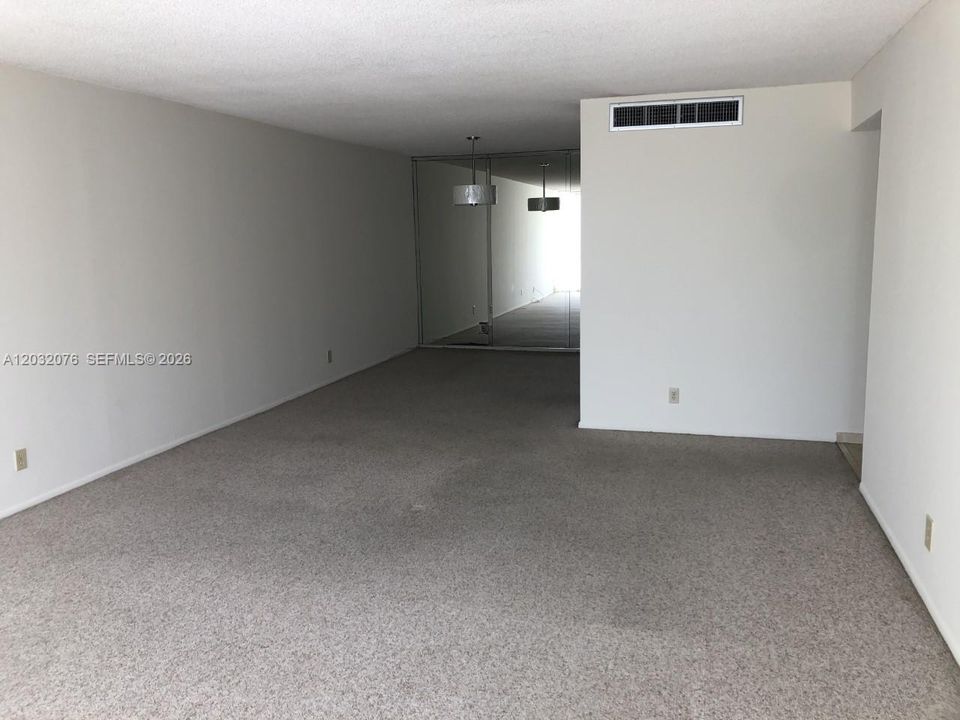 For Rent: $4,200 (2 beds, 2 baths, 1335 Square Feet)