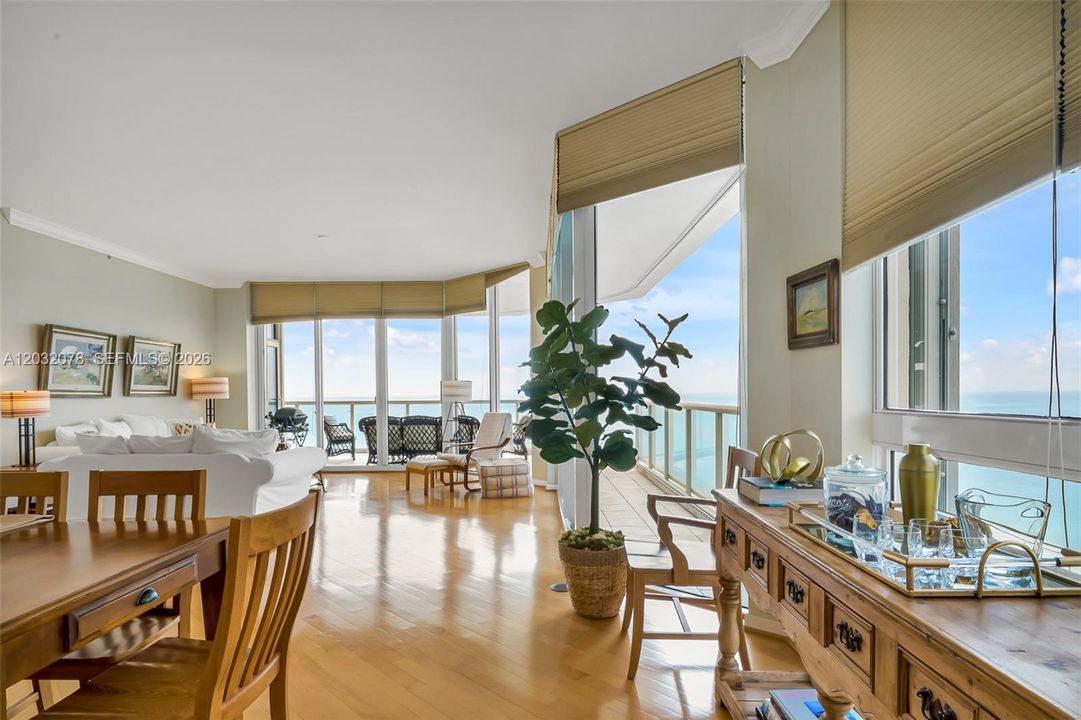 For Rent: $8,900 (3 beds, 3 baths, 2291 Square Feet)