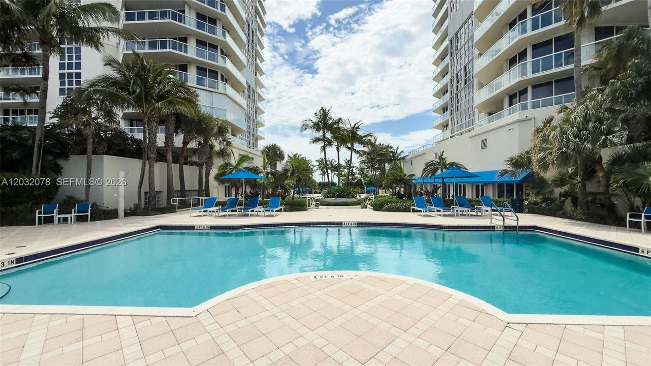 For Rent: $8,900 (3 beds, 3 baths, 2291 Square Feet)