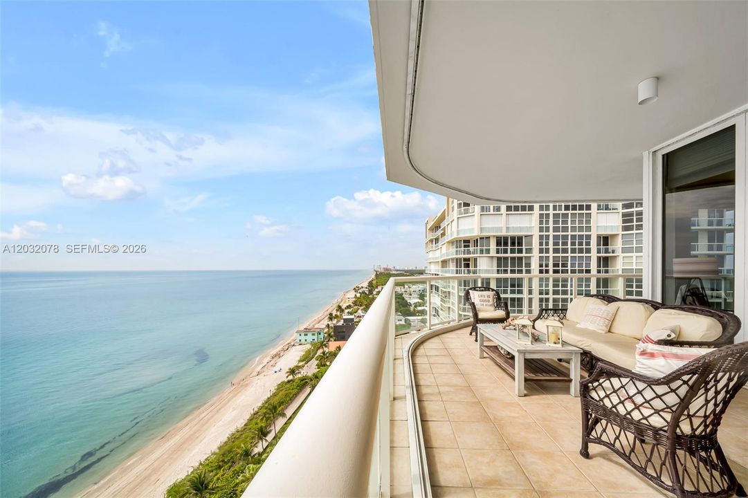 For Rent: $8,900 (3 beds, 3 baths, 2291 Square Feet)