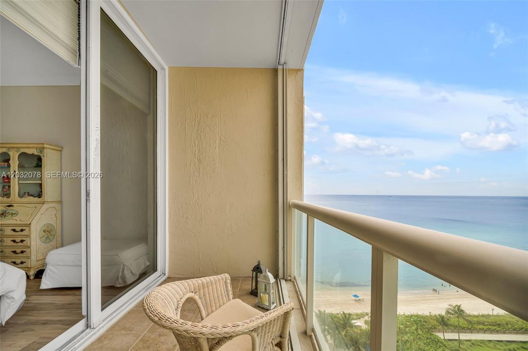 For Rent: $8,900 (3 beds, 3 baths, 2291 Square Feet)