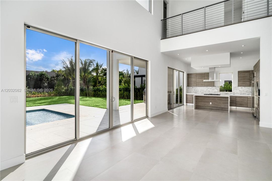 For Sale: $2,550,000 (5 beds, 5 baths, 3810 Square Feet)