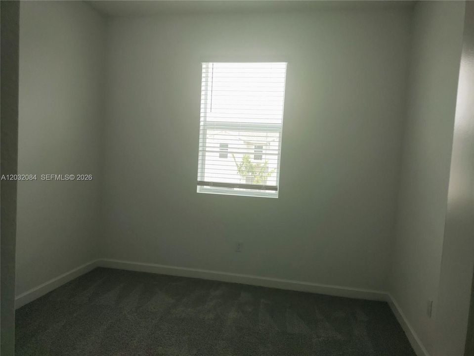 En Renta: $2,400 (3 camas, 2 baños, 1635 Pies cuadrados)