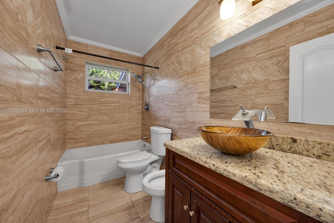 Active With Contract: $5,000 (3 beds, 2 baths, 1459 Square Feet)
