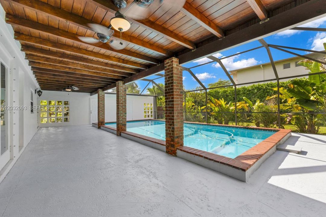 Active With Contract: $5,000 (3 beds, 2 baths, 1459 Square Feet)