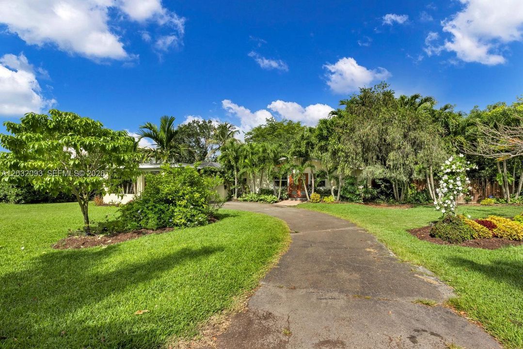 Active With Contract: $5,000 (3 beds, 2 baths, 1459 Square Feet)