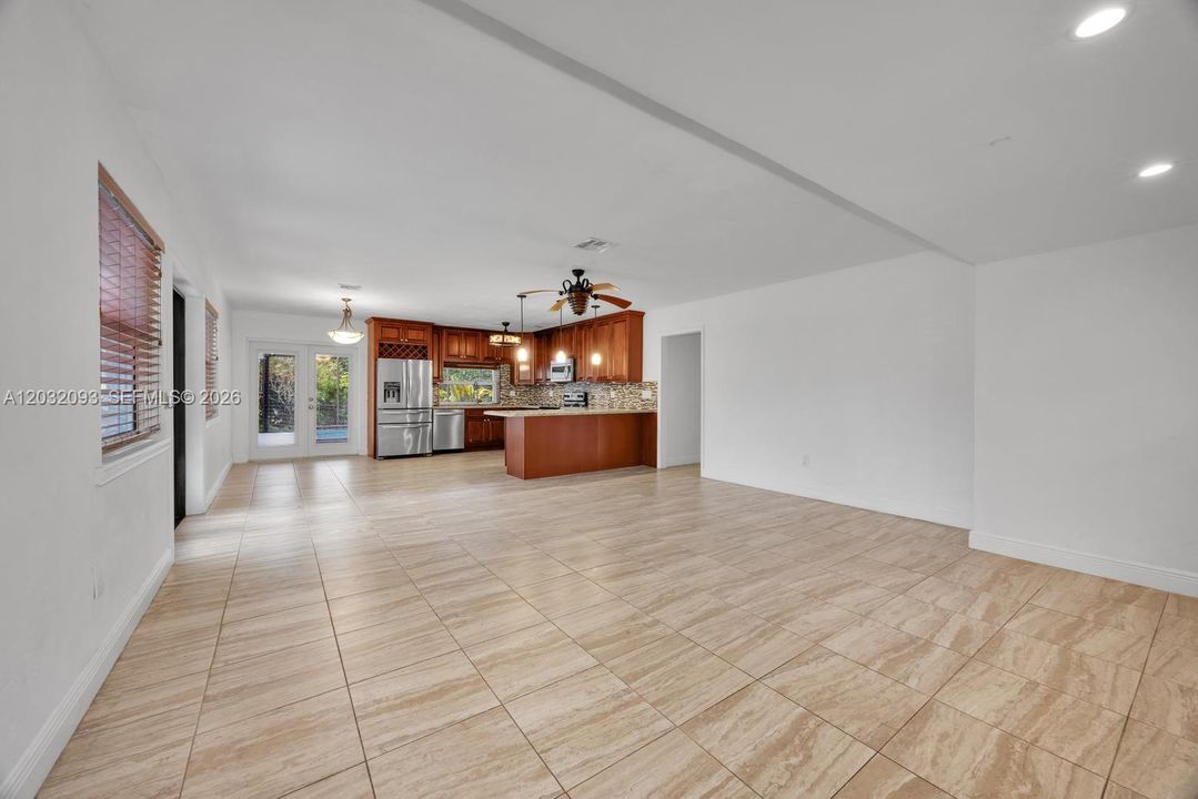 Active With Contract: $5,000 (3 beds, 2 baths, 1459 Square Feet)
