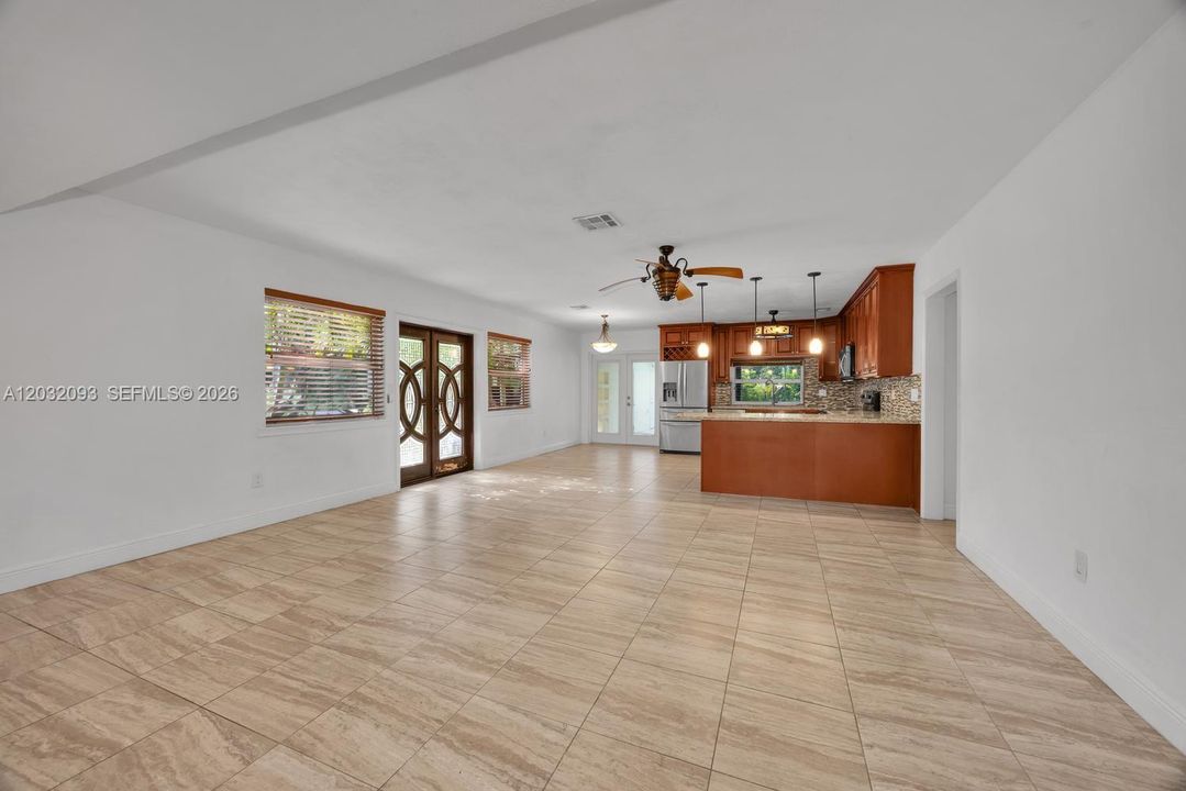 Active With Contract: $5,000 (3 beds, 2 baths, 1459 Square Feet)