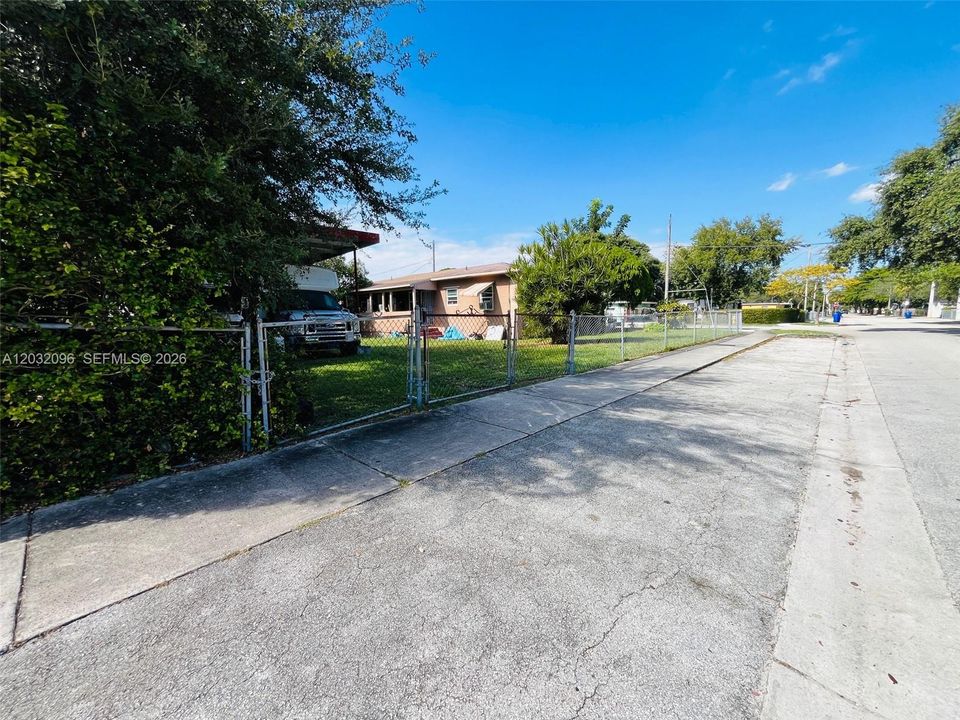 En Venta: $600,000 (0 camas, 0 baños, 1860 Pies cuadrados)