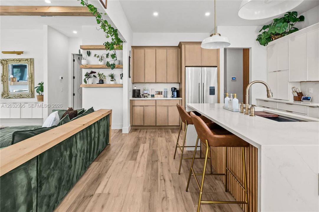 На продажу: $1,299,999 (5 спален, 3 ванн, 0 Квадратных фут)