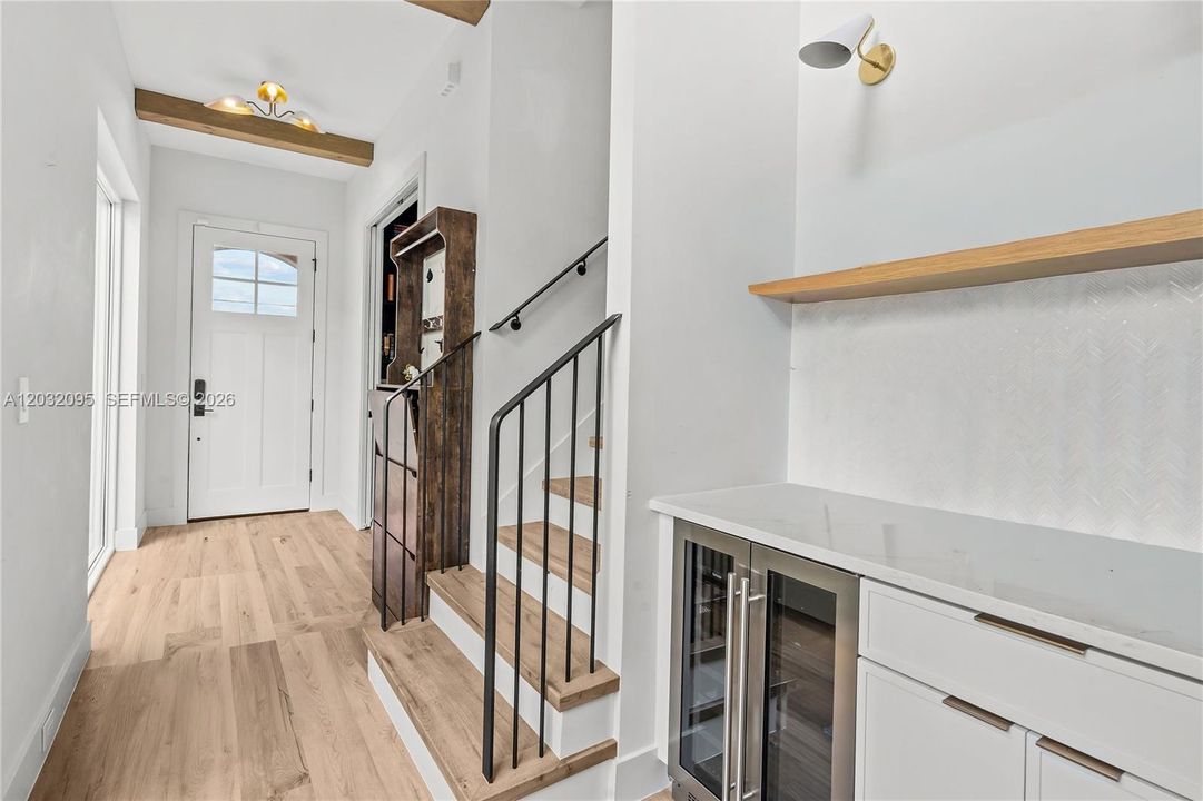 На продажу: $1,299,999 (5 спален, 3 ванн, 0 Квадратных фут)