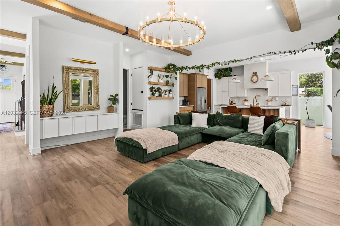 На продажу: $1,299,999 (5 спален, 3 ванн, 0 Квадратных фут)
